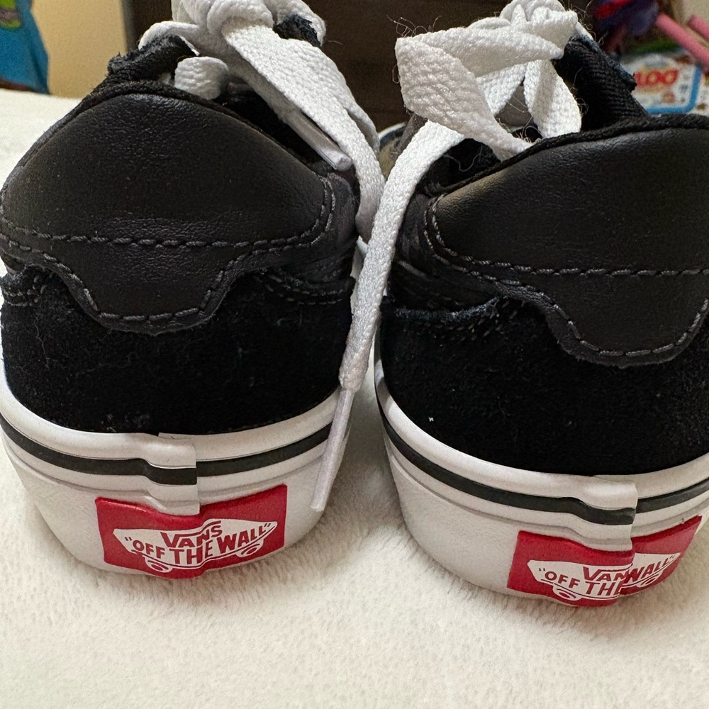 Checkered Vans - Picture 4 of 8